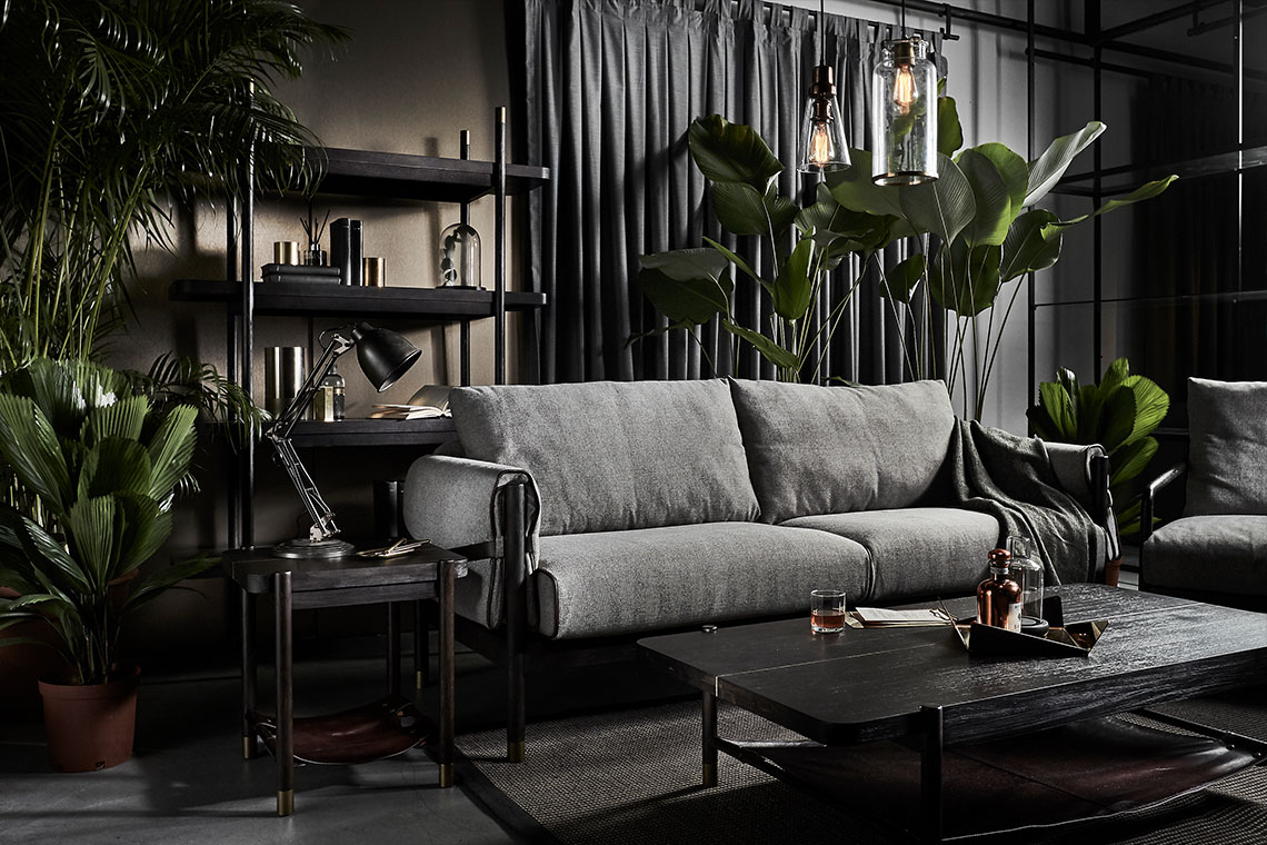 Commune’s stores are known for being multi-sensorial experiences, where signature scents and curated music playlists complement their beautifully styled showrooms.