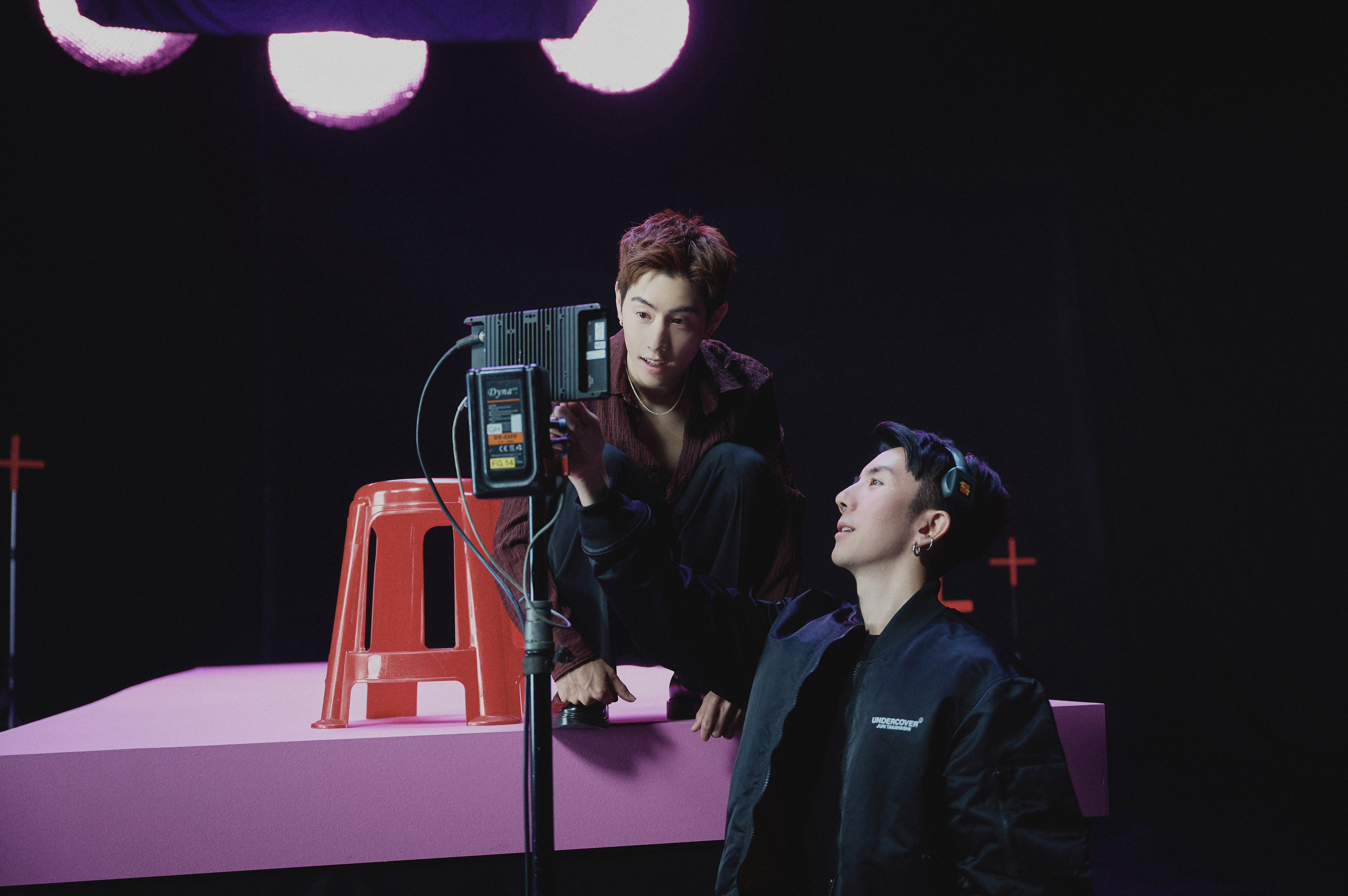 American rapper, singer and member of South Korean boy band Got7’s Mark Tuan consults with Choānn (pictured right) during the filming of the former’s commercial with beauty brand EVEANDBOY.