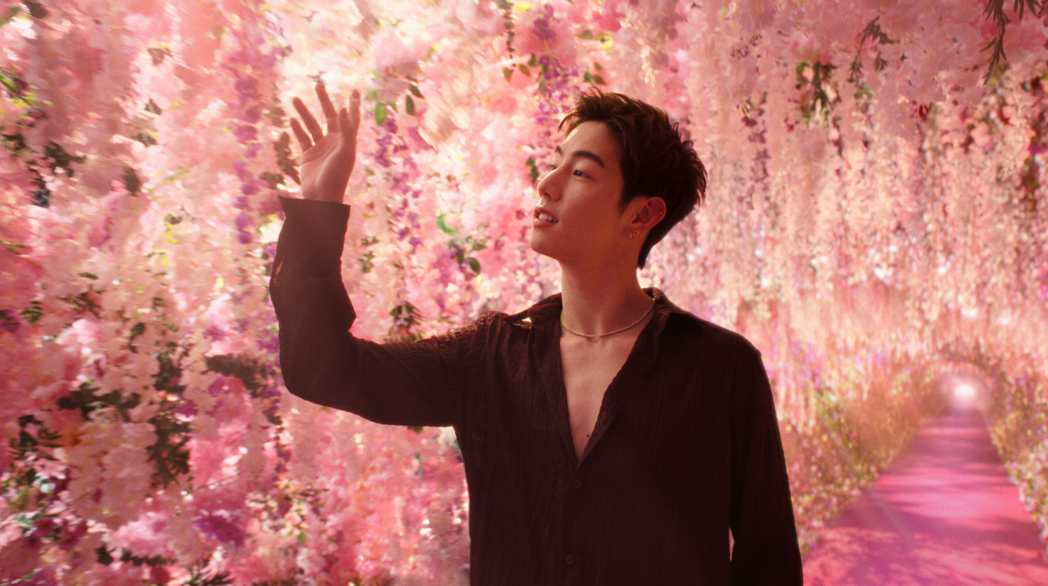 Stills from Choānn’s work with South Korean boy band Got7’s BamBam and Mark Tuan (2)